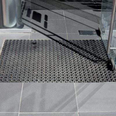 TAPIS CAOUTCHOUC