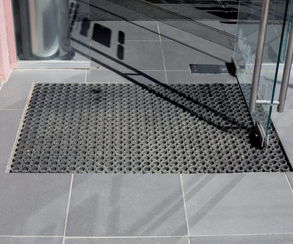 TAPIS CAOUTCHOUC